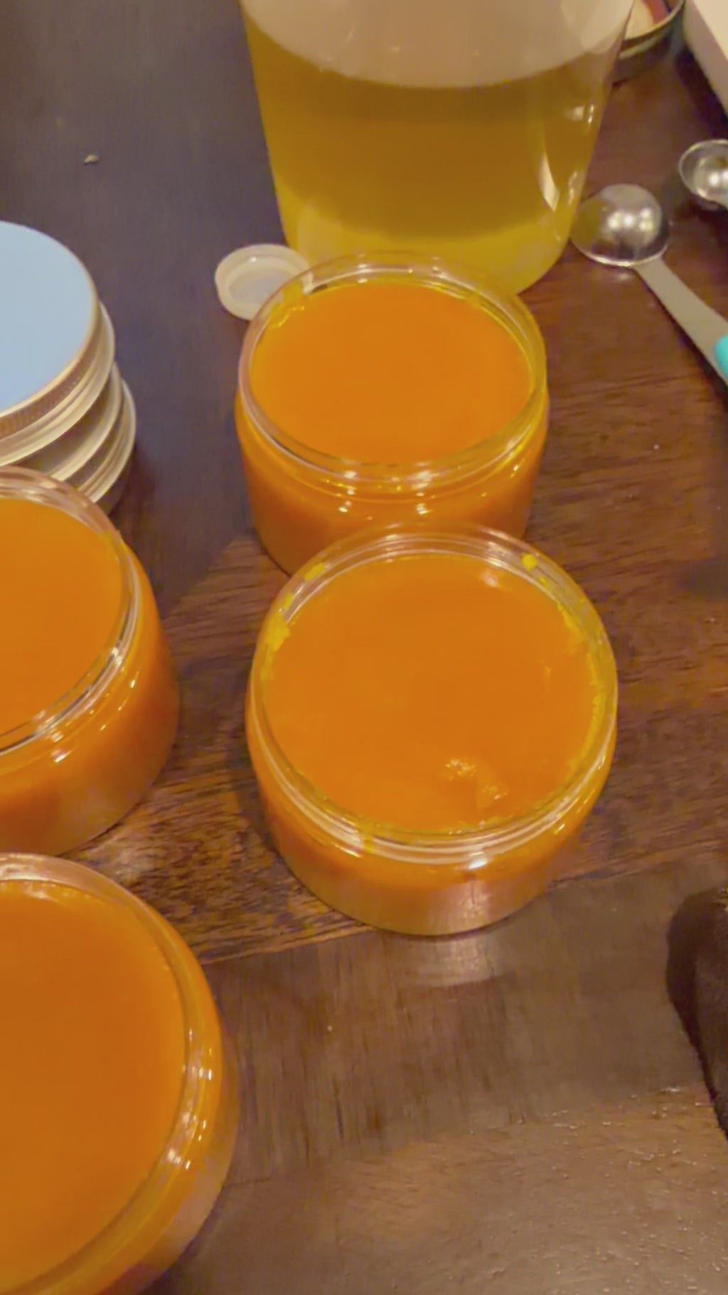 Turmeric Brightening emulsified body scrub